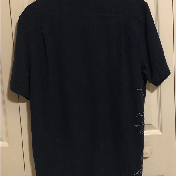 TOMMY BAHAMA SHORT SLEEVE EMBROIDERED SHIRT - Picture 10 of 15